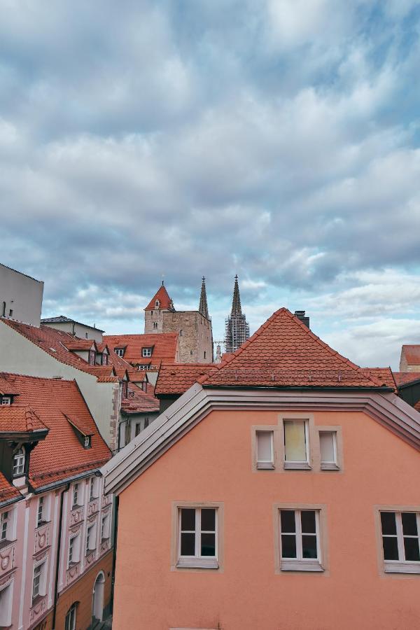 Hotel Roter Hahn Regensburg Exterior foto